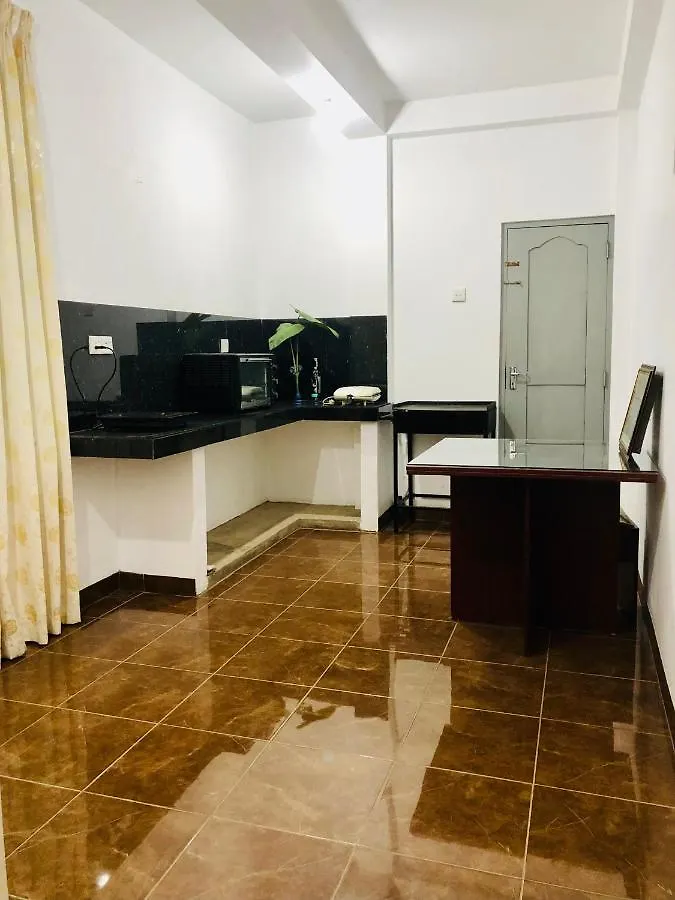 Blue Bird Apartment 尼甘布 旅馆